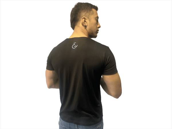 CAMISETA NEGRA PIEL DE DURAZNO NO TIME TO HATE - Imagen 5