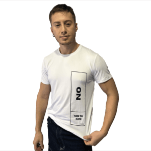 CAMISETA BLANCA SLIM FIT PIEL DE DURAZNO NO TIME TO HATE