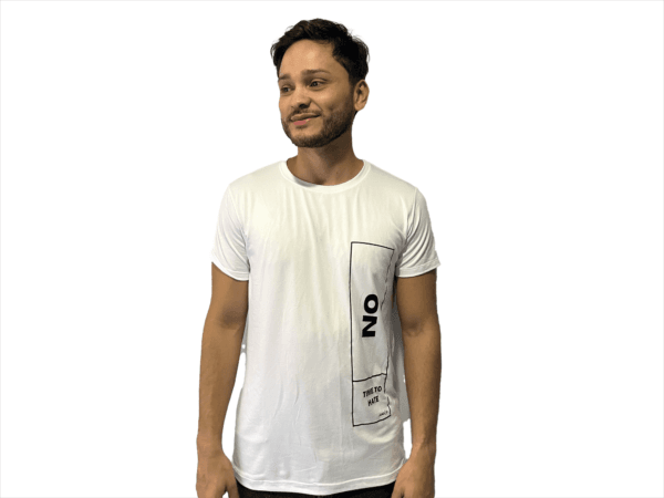CAMISETA BLANCA SLIM FIT PIEL DE DURAZNO NO TIME TO HATE - Imagen 6